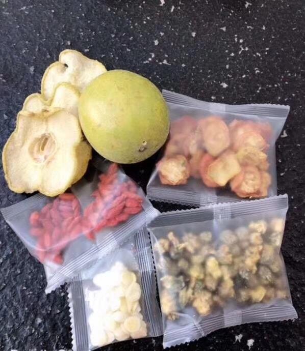 罗汉果金桔菊花雪梨干清潤茶